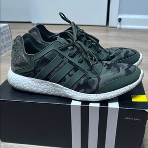 Adidas PureBoost 2014 Men's Green Camo Sneakers